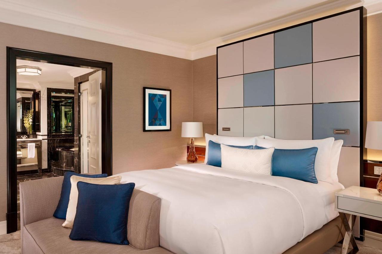 Hotel The Ritz-carlton, 5*