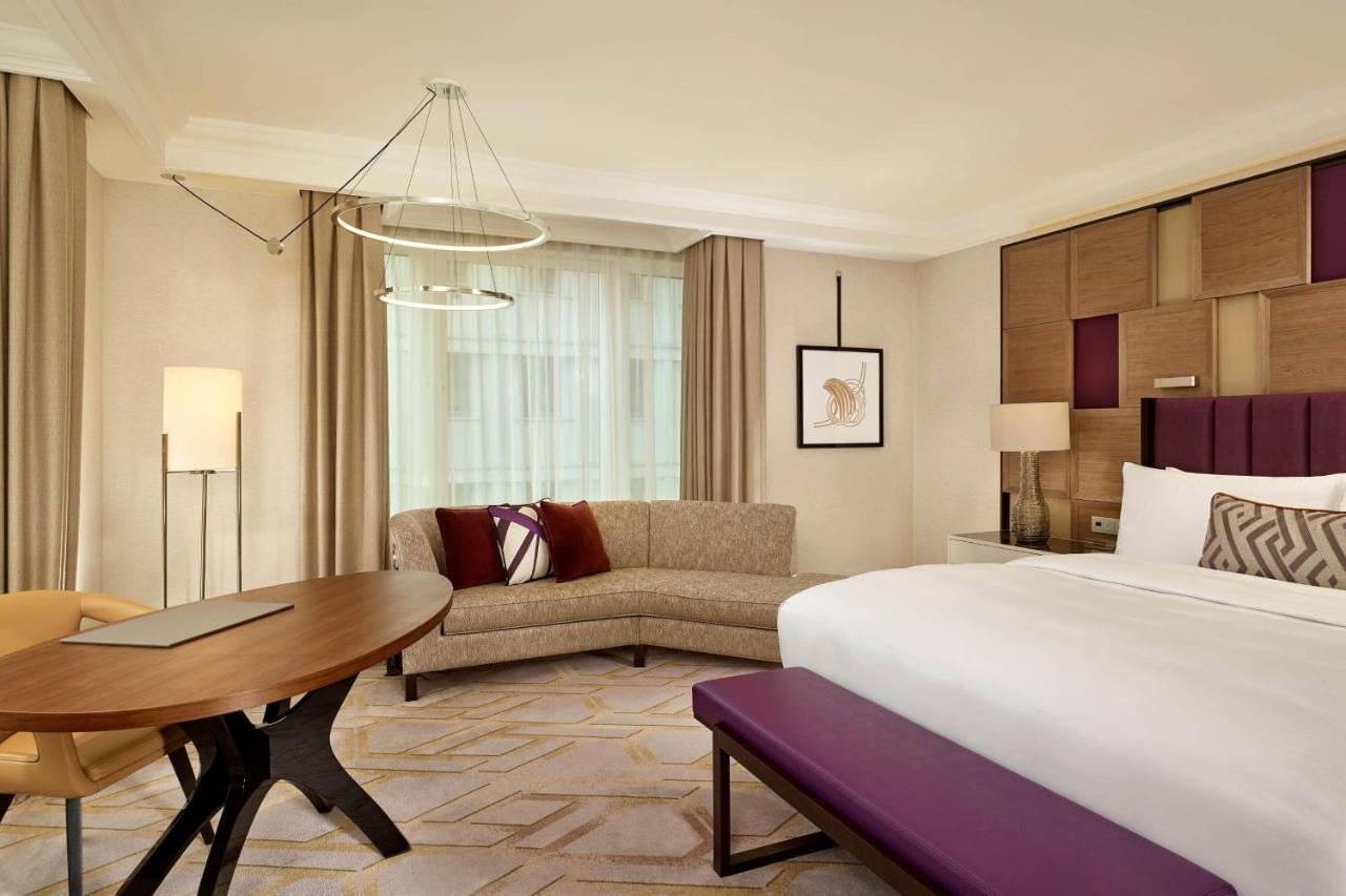 The Ritz-carlton, 5*